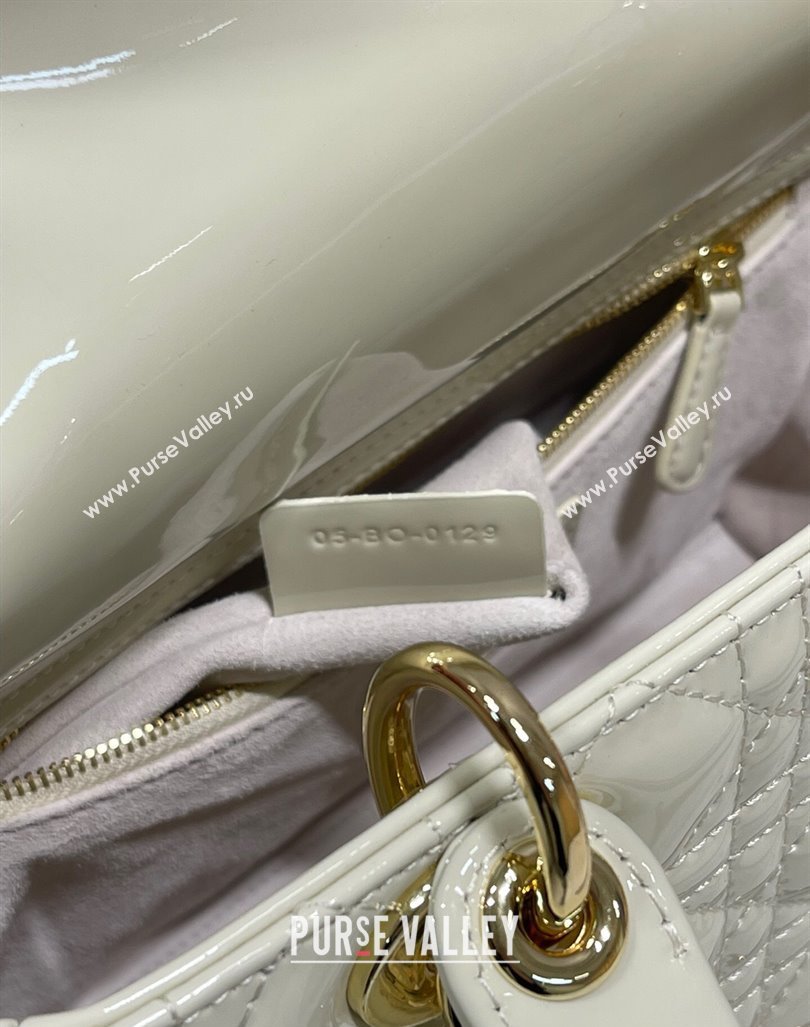Dior Medium Lady Dior Bag in Cannage Patent Leather 44532 White/Gold 2024 (DMZ-24041626)
