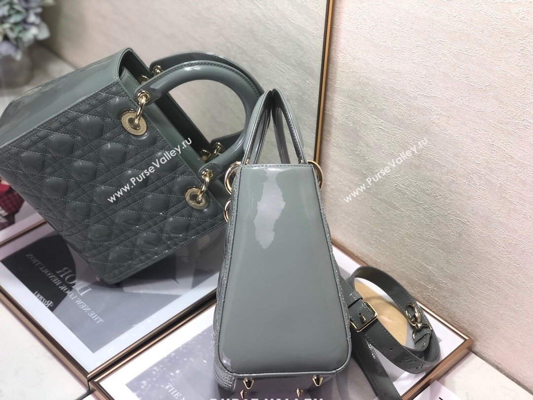 Dior Medium Lady Dior Bag in Cannage Patent Leather 44532 Grey/Gold 2024 (DMZ-24041627)