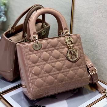 Dior Medium Lady Dior Bag in Cannage Patent Leather 44532 Nude Pink/Gold 2024 (DMZ-24041628)