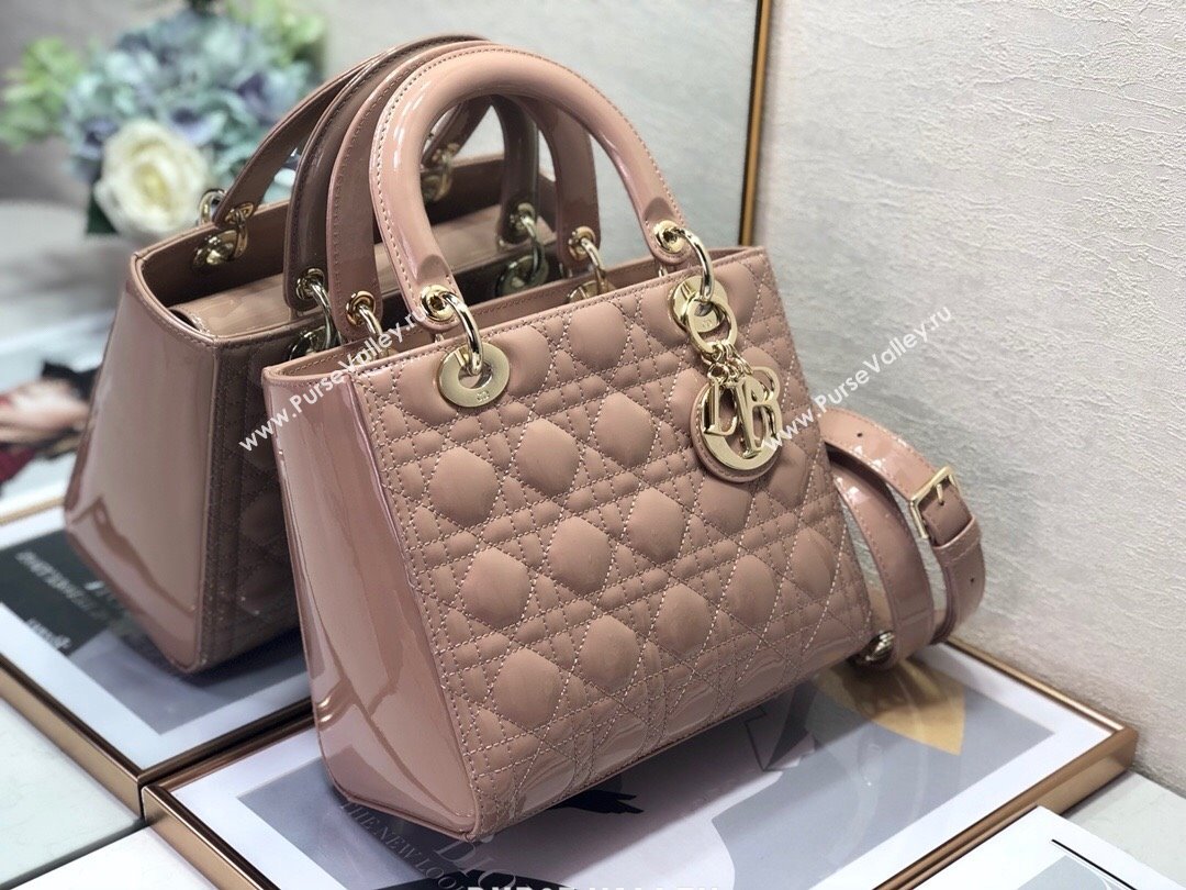 Dior Medium Lady Dior Bag in Cannage Patent Leather 44532 Nude Pink/Gold 2024 (DMZ-24041628)