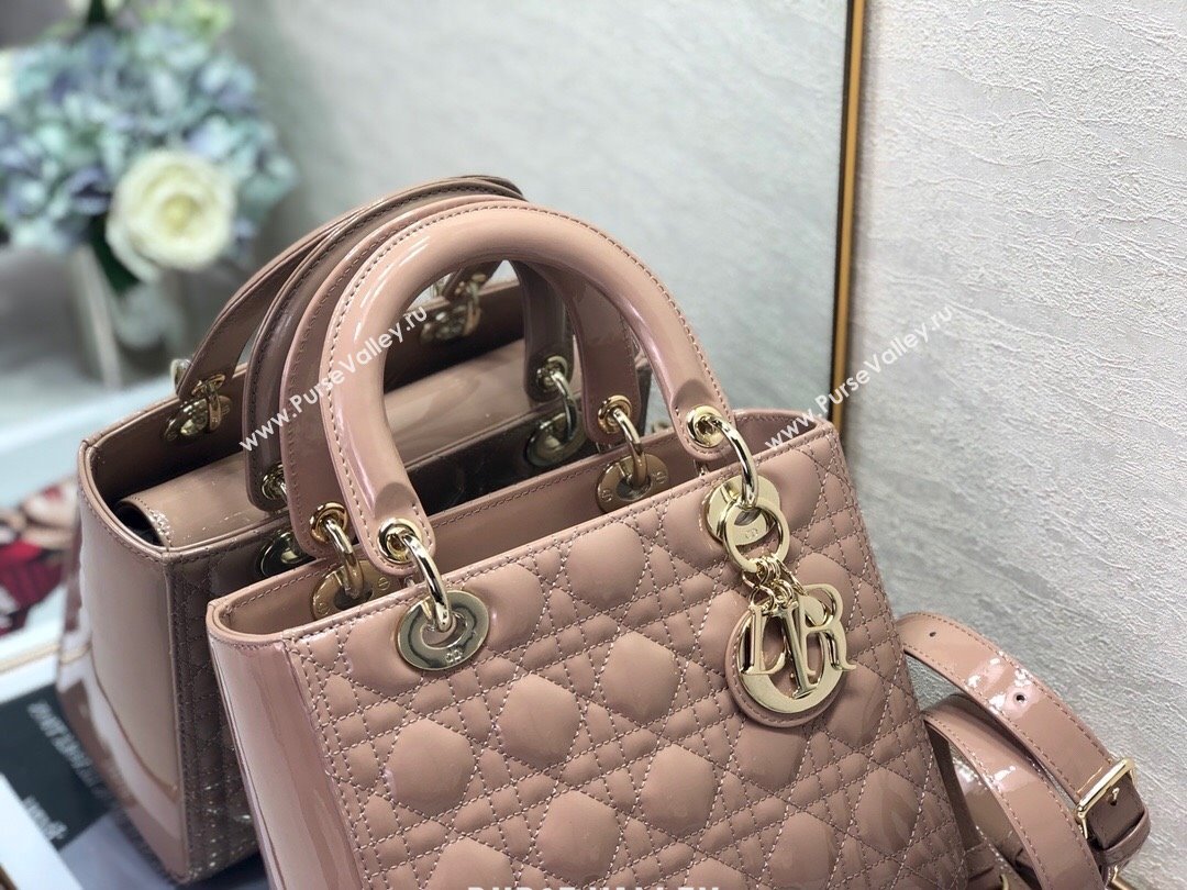 Dior Medium Lady Dior Bag in Cannage Patent Leather 44532 Nude Pink/Gold 2024 (DMZ-24041628)