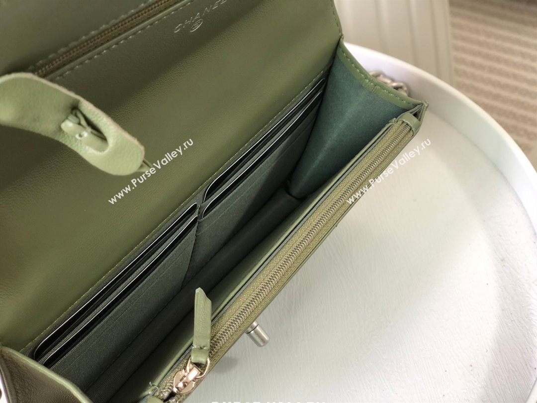 Chanel 19 Wallet On Chain WOC Bag in Lambskin AP3267 Green/Silver 2024 (SM-24060410)