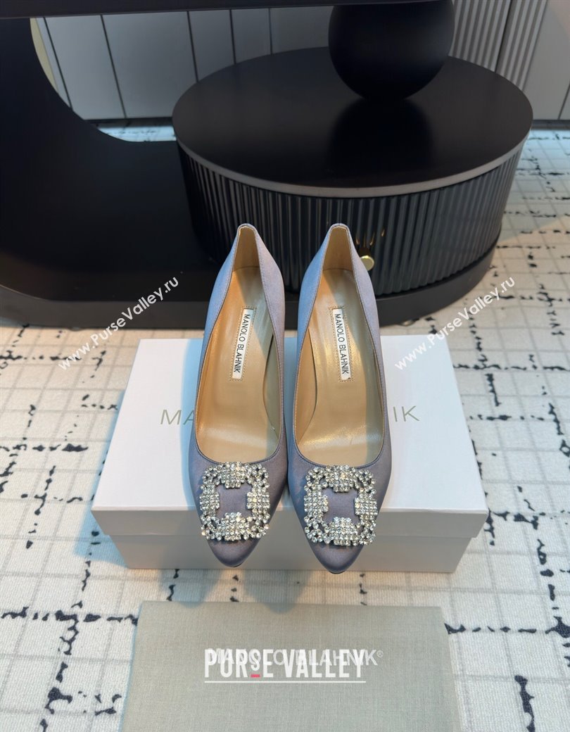 Manolo Blahnik Hangisi Satin Pumps 7cm with Strass Buckle Grey2 2024 1225 (KL-241225015)