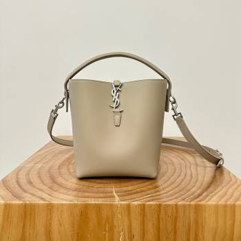 Saint Laurent Le 37 Small Bucket Bag in Shiny Leather 749036 Beige 2024 Top (CC-24060317)