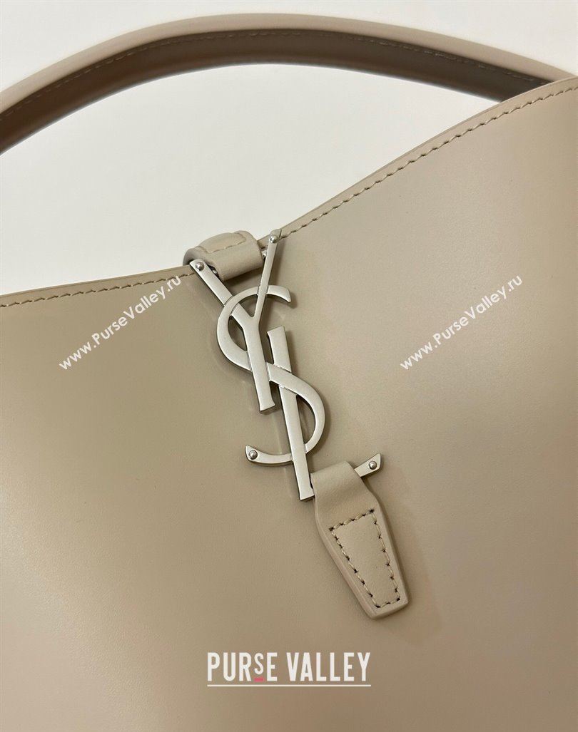 Saint Laurent Le 37 Small Bucket Bag in Shiny Leather 749036 Beige 2024 Top (CC-24060317)