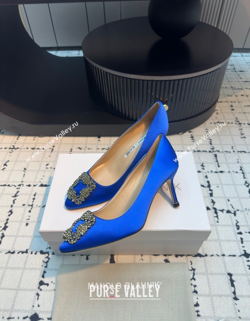 Manolo Blahnik Hangisi Satin Pumps 7cm with Strass Buckle Sky Blue 2024 1225 (KL-241225020)