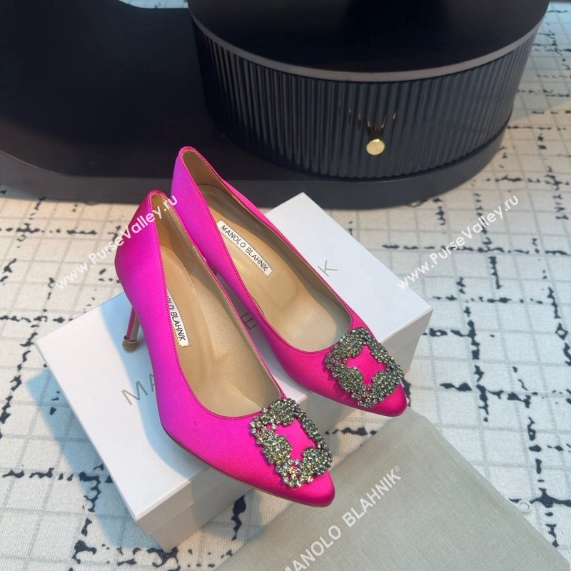 Manolo Blahnik Hangisi Satin Pumps 7cm with Strass Buckle Dark Pink 2024 1225 (KL-241225022)