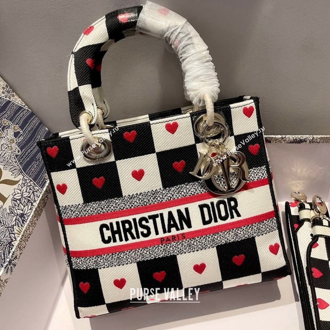 Dior Medium Lady D-Lite Bag in D-Chess Heart Embroidery 2021   (XXG-21090722)