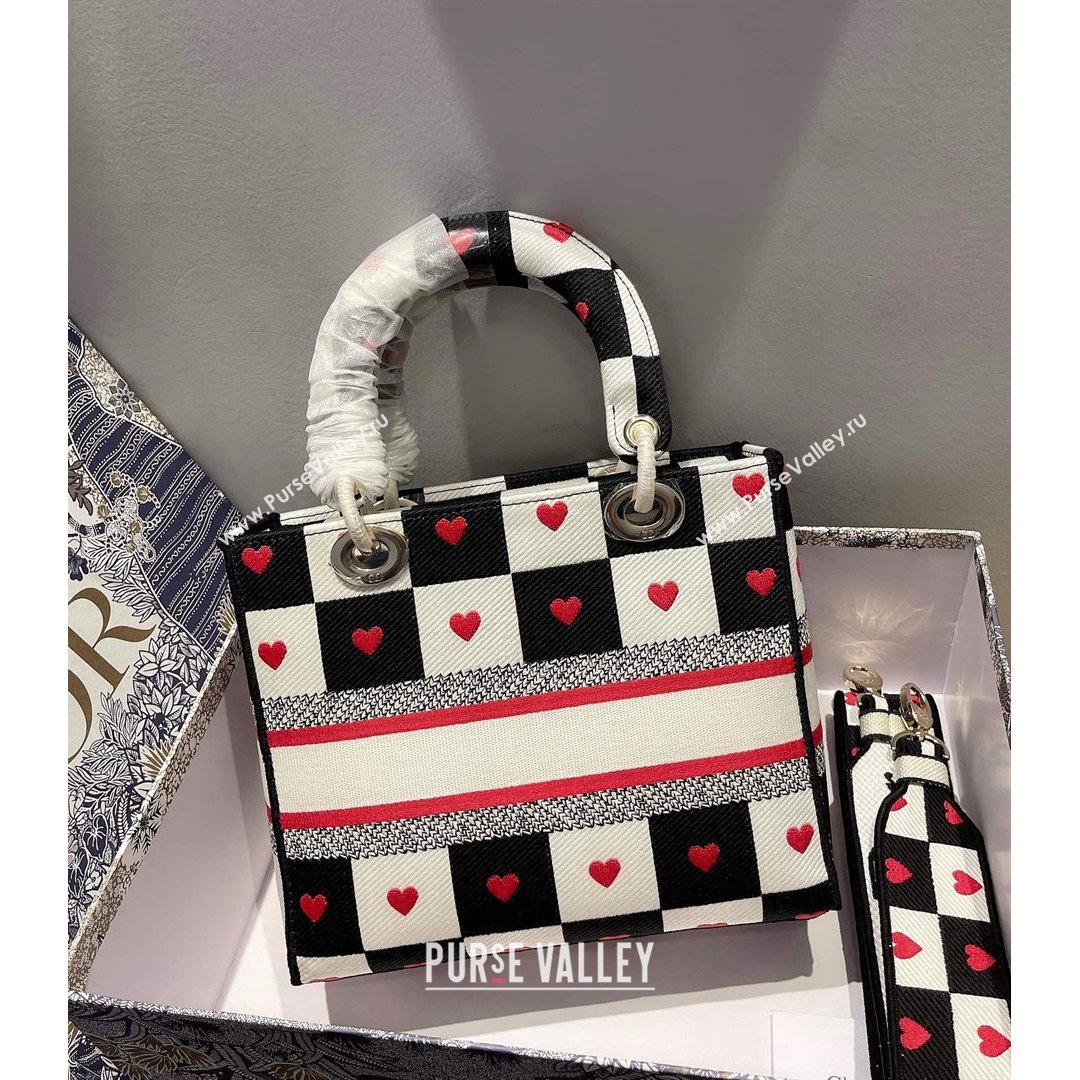 Dior Medium Lady D-Lite Bag in D-Chess Heart Embroidery 2021   (XXG-21090722)