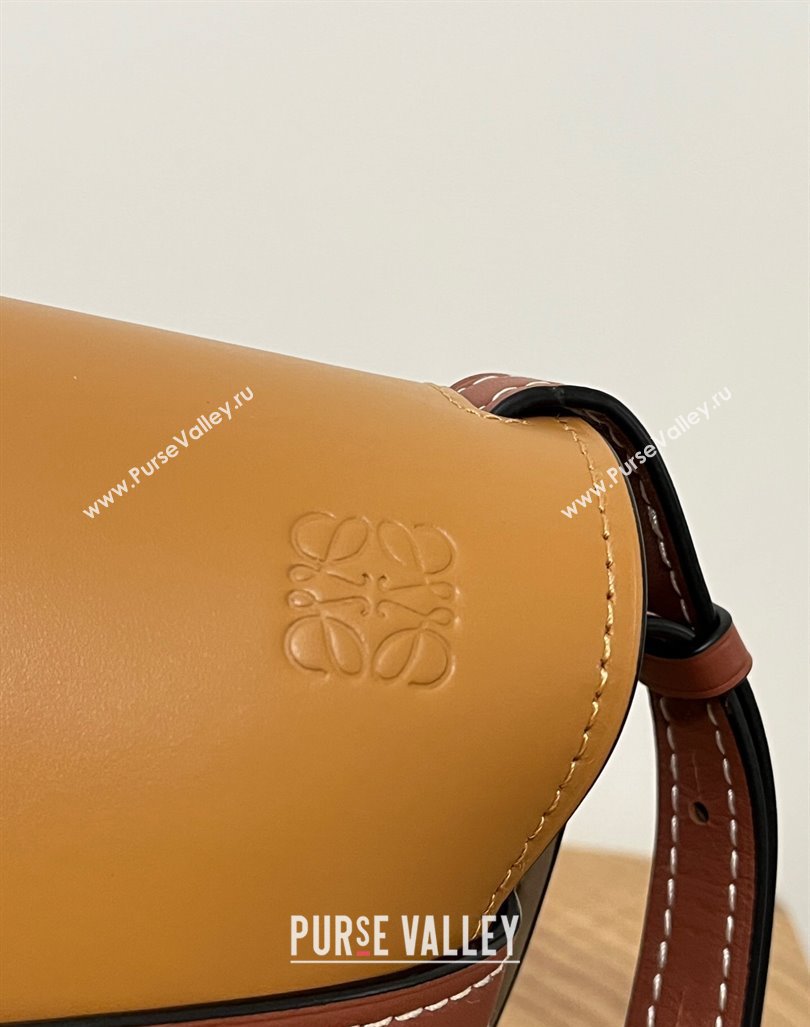 Loewe Small Gate Dual Bag in Soft Calfskin Caramel/Etope 2024 Top (KK-24060301)