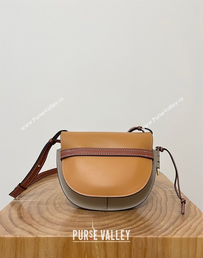 Loewe Small Gate Dual Bag in Soft Calfskin Caramel/Etope 2024 Top (KK-24060301)