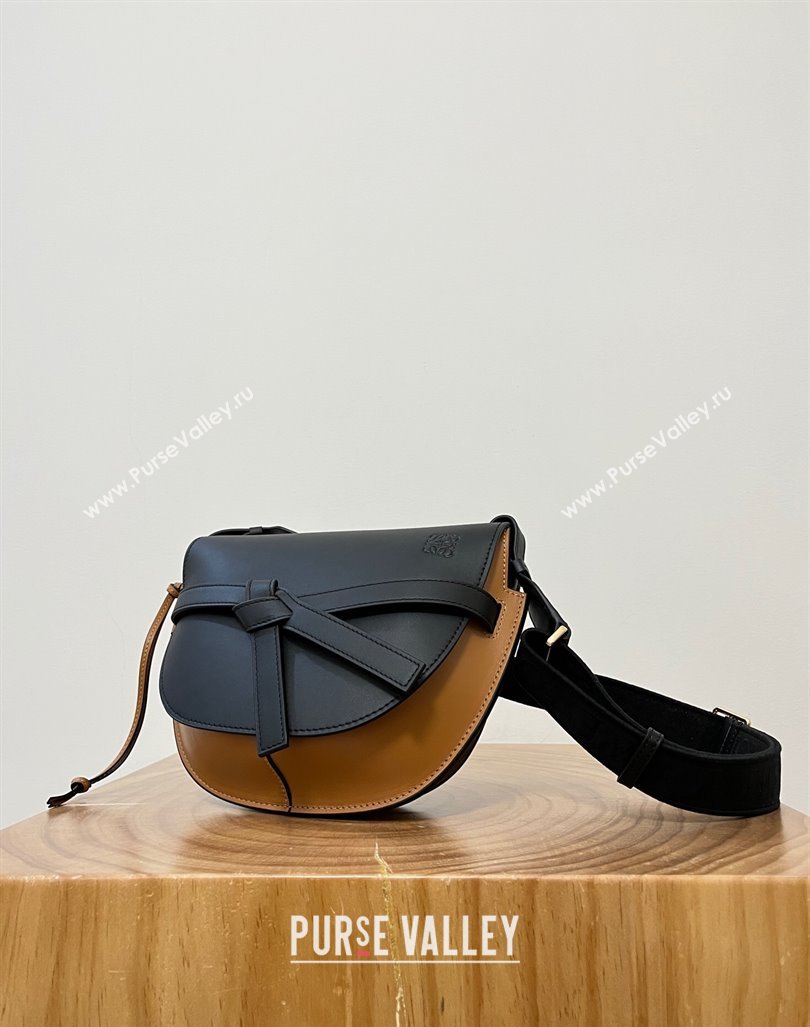 Loewe Small Gate Dual Bag in Soft Calfskin and Jacquard Strap Black/Brown 2024 Top (KK-24060304)