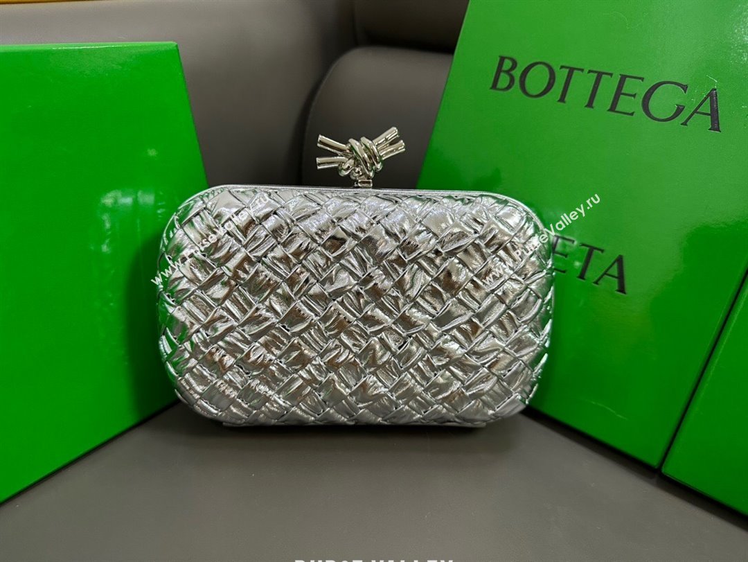 Bottega Veneta Knot Minaudiere Clutch in Pressed Intreccio Laminated Leather 717622 Silver 2023 (MS-23101302)