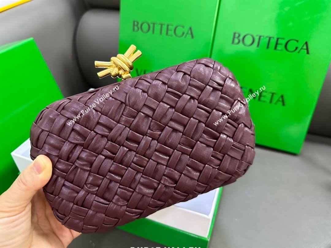 Bottega Veneta Knot Minaudiere Clutch in Pressed Intreccio Laminated Leather 717622 Burgundy 2023 (MS-23101305)