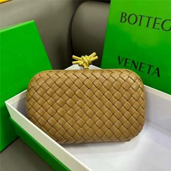 Bottega Veneta Knot Minaudiere Clutch in Padded Intreccio Leather 717622 Brown 2023 (MS-23101307)