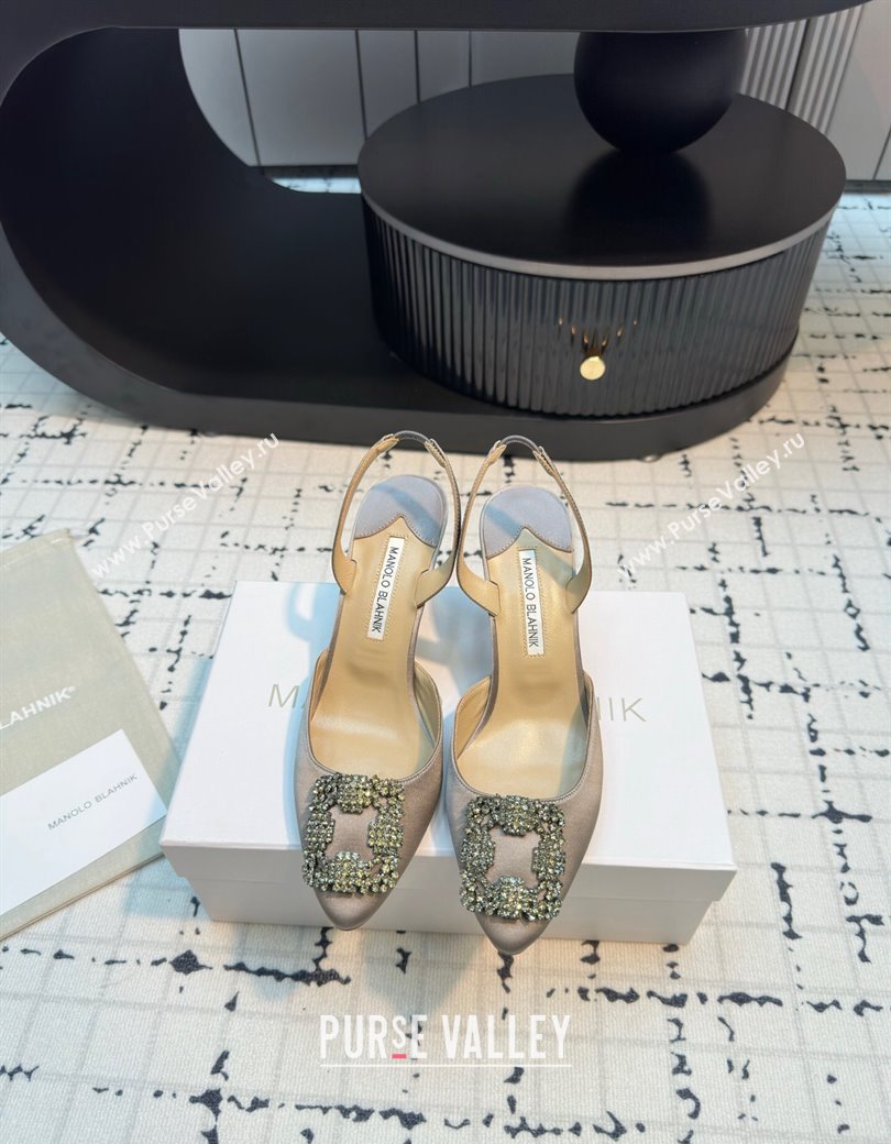 Manolo Blahnik Hangisi Satin Slingback Pumps 7cm with Strass Buckle Grey2 2024 (KL-241225041)