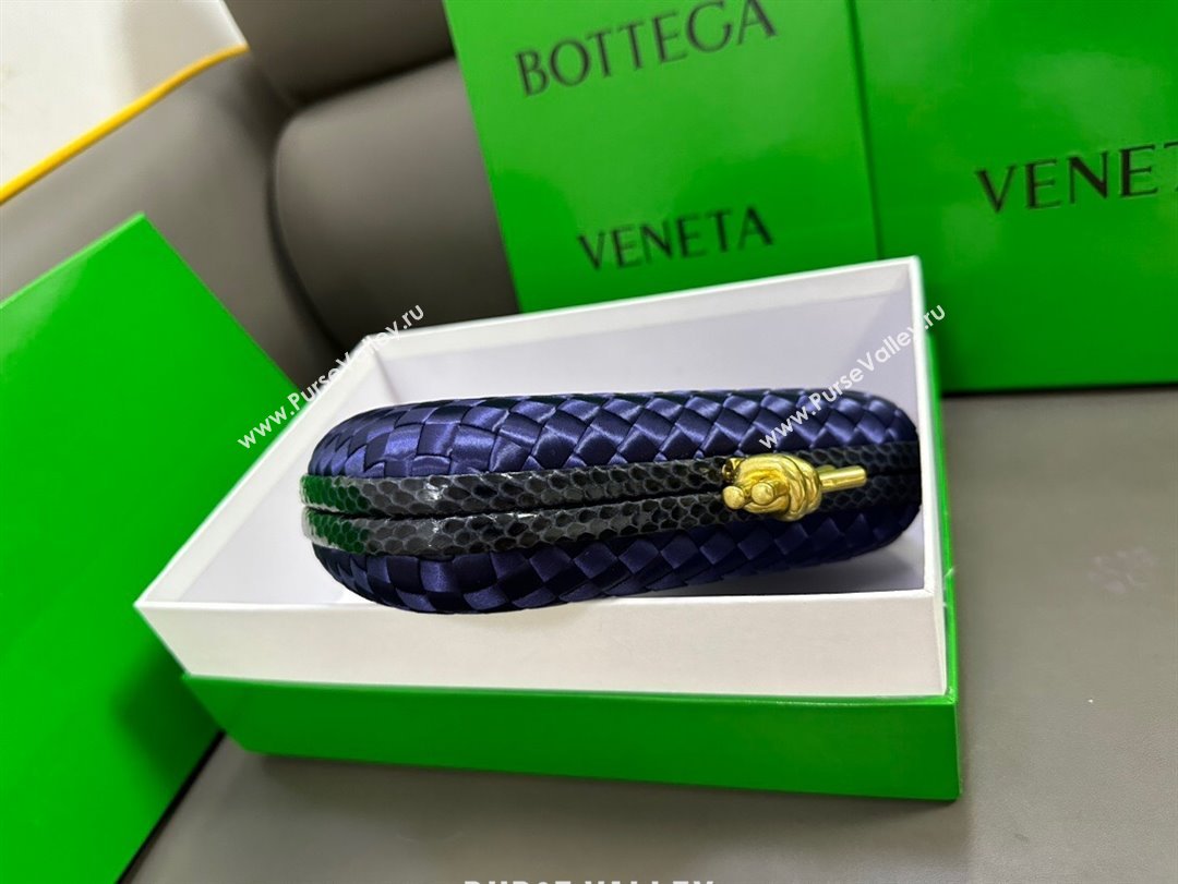 Bottega Veneta Knot Minaudiere Clutch in Intreccio Fabric 717622 Blue 2023 (MS-23101317)