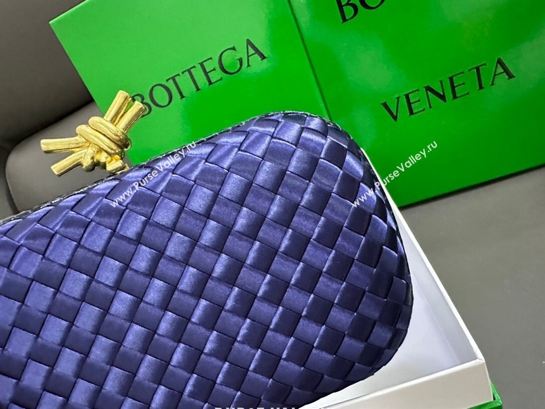 Bottega Veneta Knot Minaudiere Clutch in Intreccio Fabric 717622 Blue 2023 (MS-23101317)