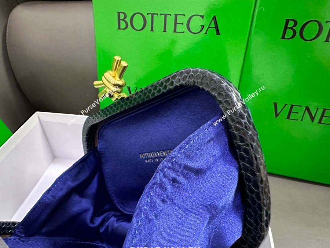 Bottega Veneta Knot Minaudiere Clutch in Intreccio Fabric 717622 Blue 2023 (MS-23101317)