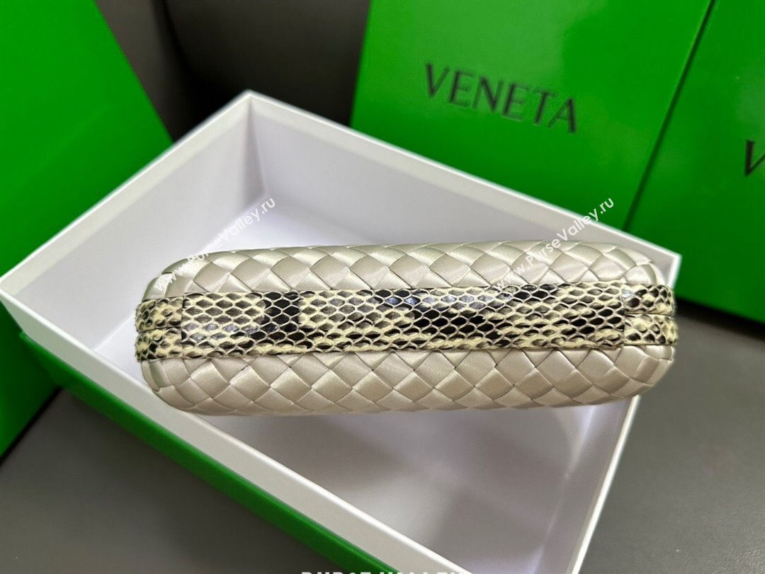 Bottega Veneta Knot Minaudiere Clutch in Intreccio Fabric 717622 Off-white 2023 (MS-23101332)