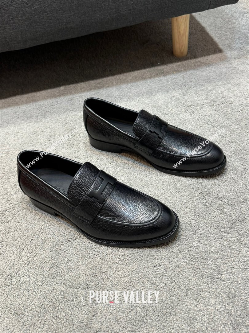 Hermes Mens Pairs Loafer in Grained Calfskin Black 2024 (SHH-24092104)