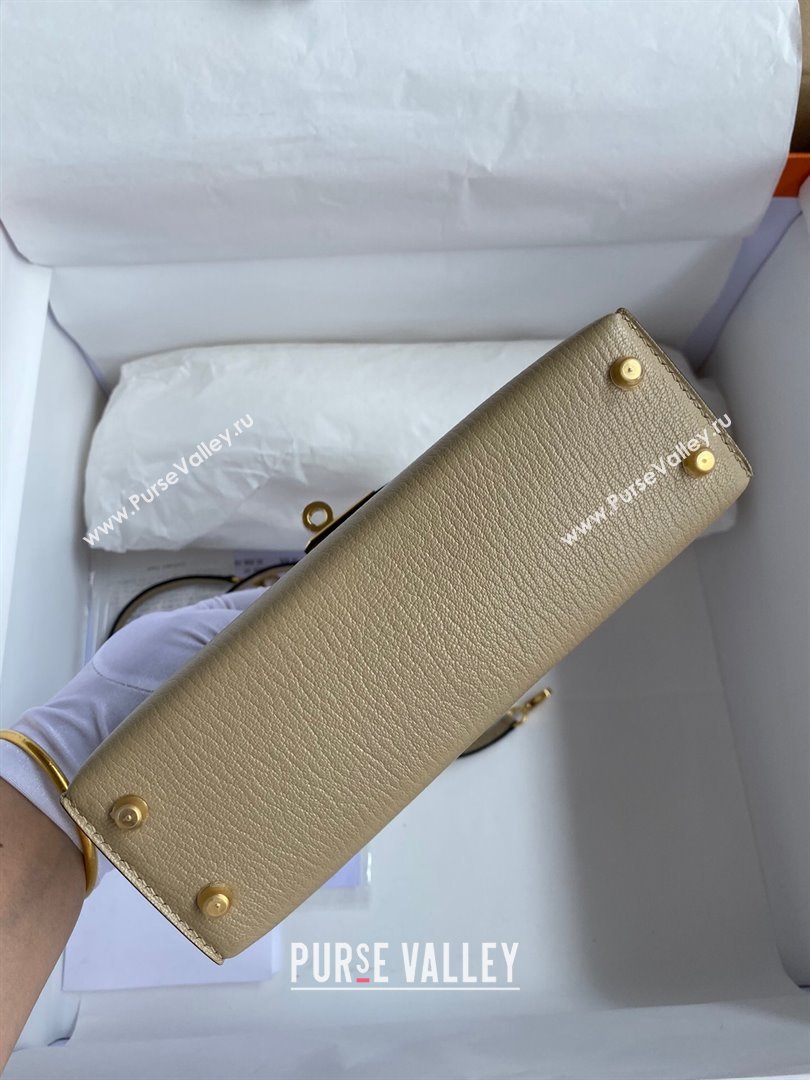 Hermes Mini Kelly II Bag 19cm in Original Chevre Leather Turtledove Grey/Gold 2024 (XYA-24022906)