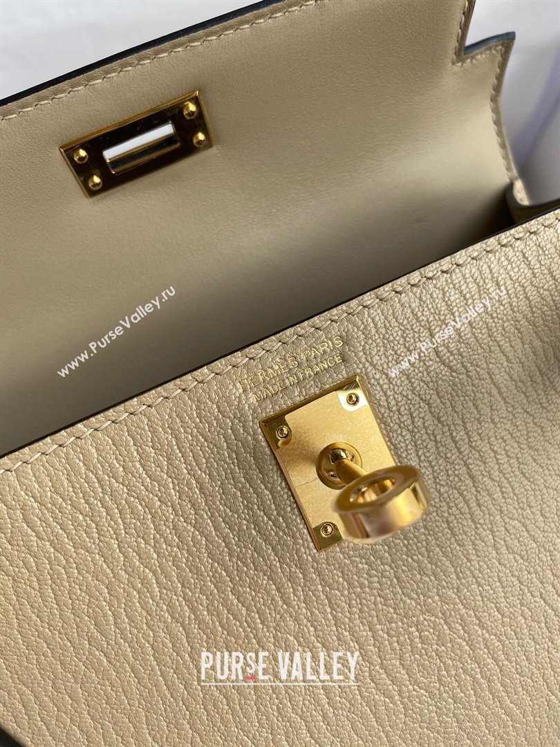 Hermes Mini Kelly II Bag 19cm in Original Chevre Leather Turtledove Grey/Gold 2024 (XYA-24022906)