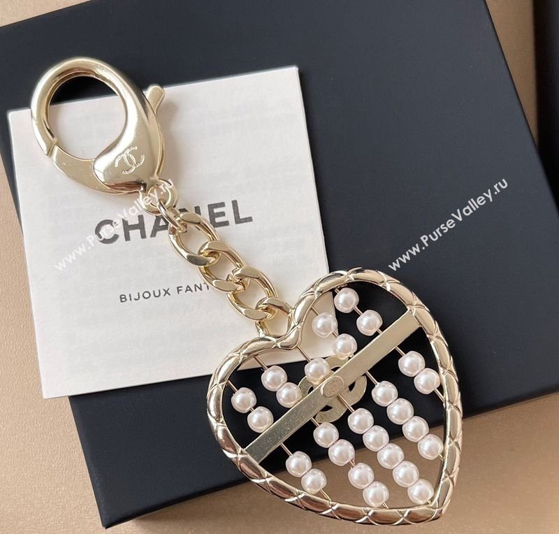 Chanel Abacus Heart Charm with Pearls 2025 (YF-250725075)