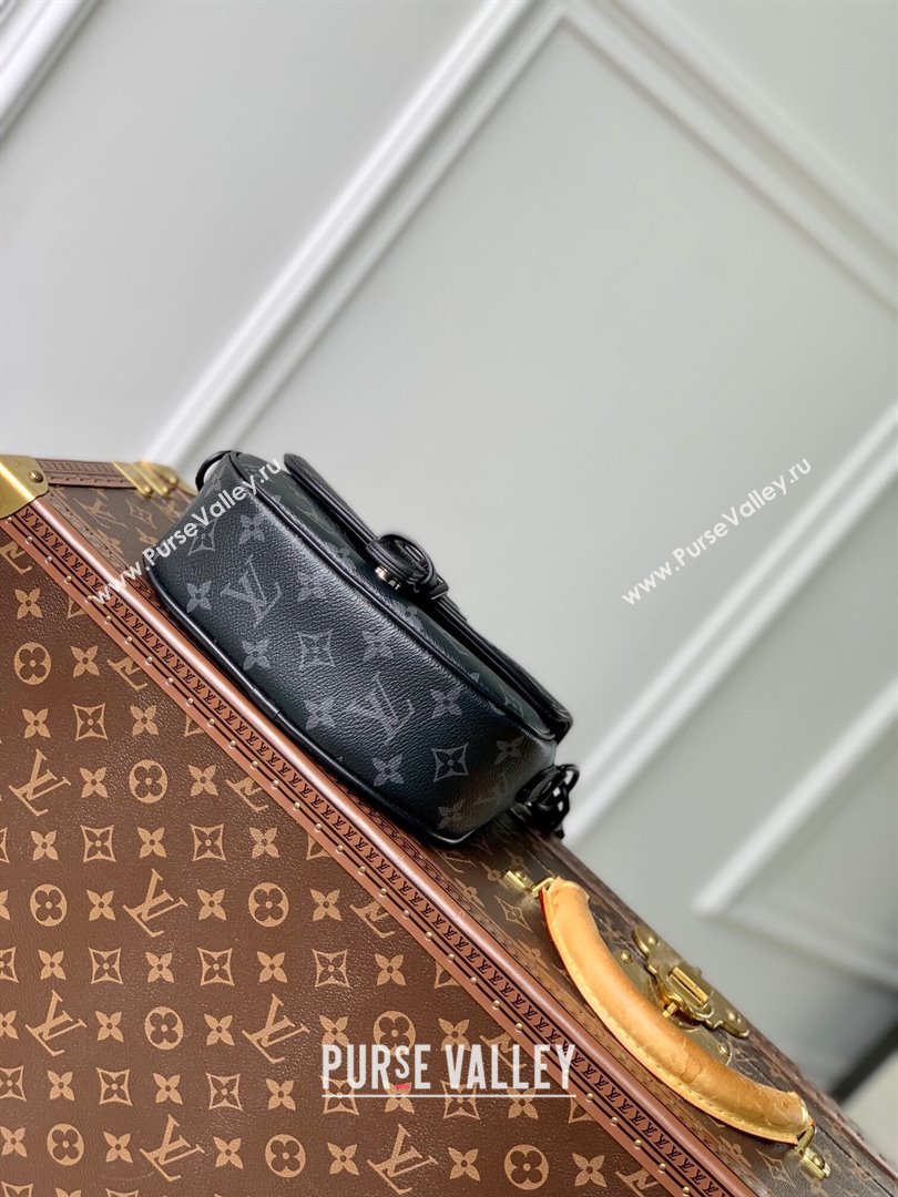 Louis Vuitton Montsouris Messenger PM​ Bag in Monogram Canvas M47060 Black 2024 (K-24061220)