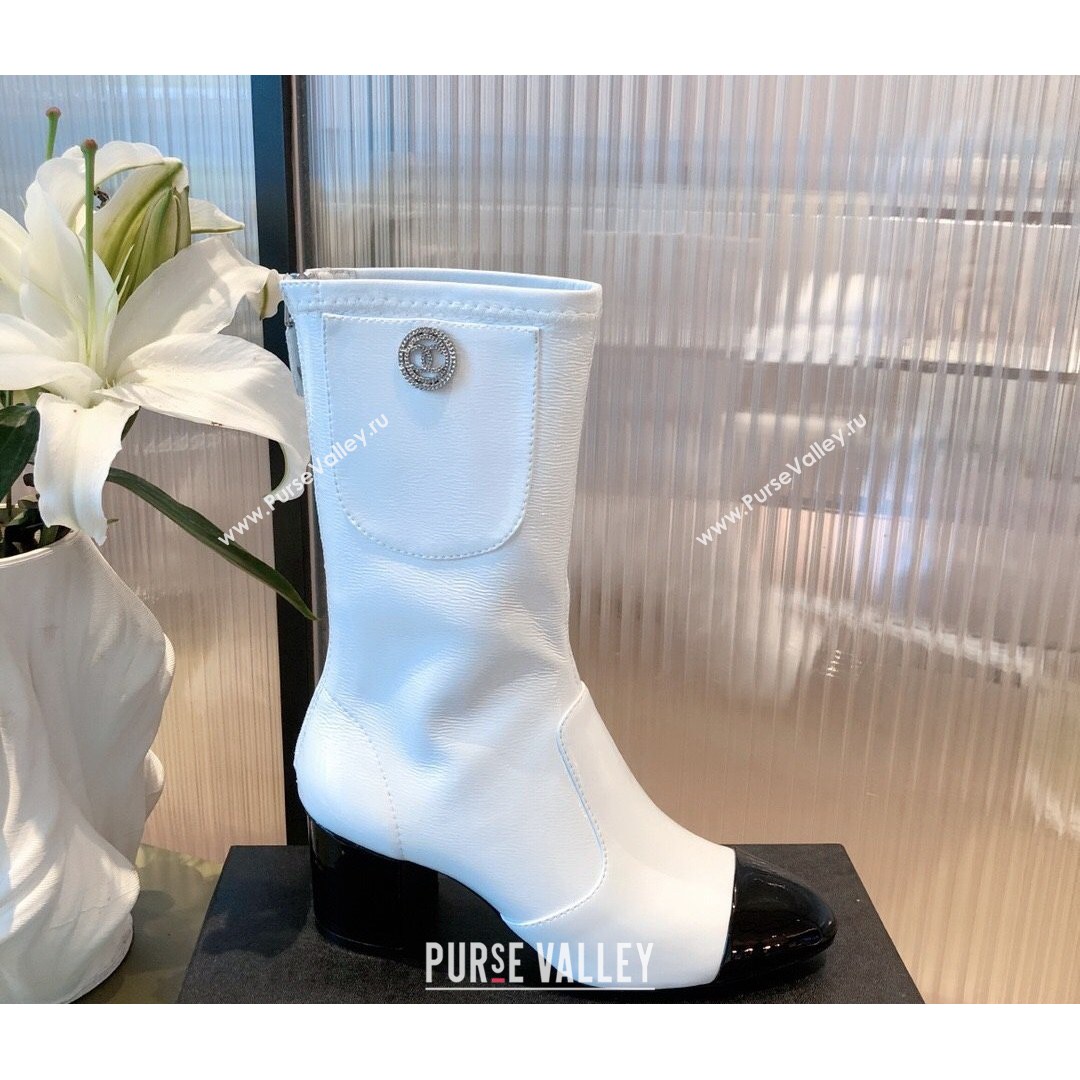 Chanel Leather CC Charm Short Boots White 2021 (KL-21081647)