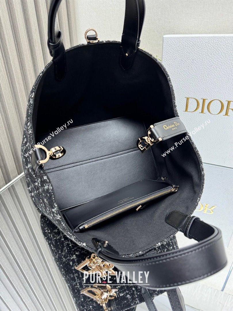 Dior Medium Dior Toujours Bag in Black Cannage Tweed 2821 2024 (XXG-24110809)