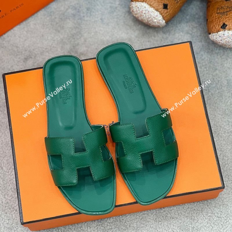 Hermes Oran Classic Flat Slides Sandal in Epsom Leather Dark Green 2025 H02272 (MD-250227012)