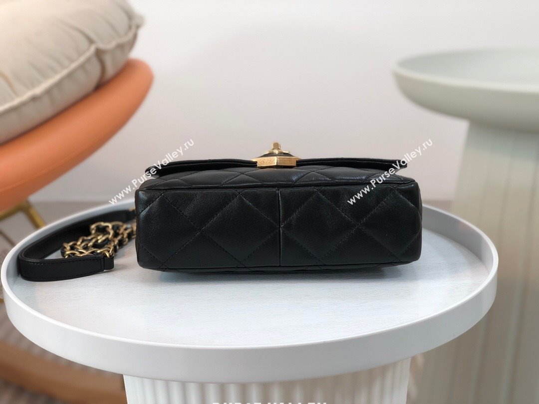 Chanel Quilted Lambskin Small Flap Bag with Heart CC AS3986 Black 2023 Top (SM-23101207)