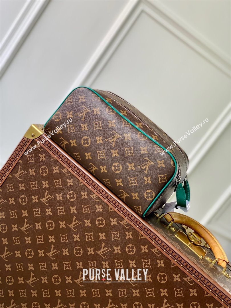 Louis Vuitton Dopp Kit Toilet Pouch in Monogram Canvas M12639 Green 2024 (K-24110818)