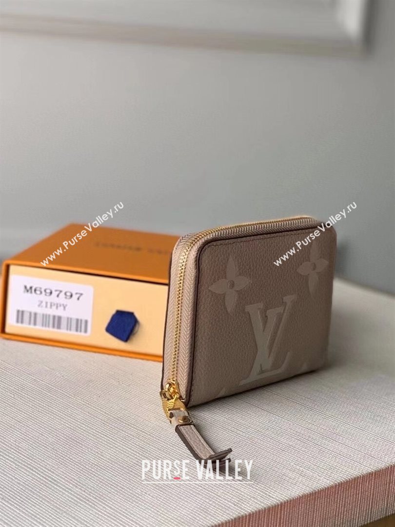 Louis Vuitton Zippy Coin Purse Wallet in Giant Monogram Leather M69797 Grey 2021 (KI-21031752)