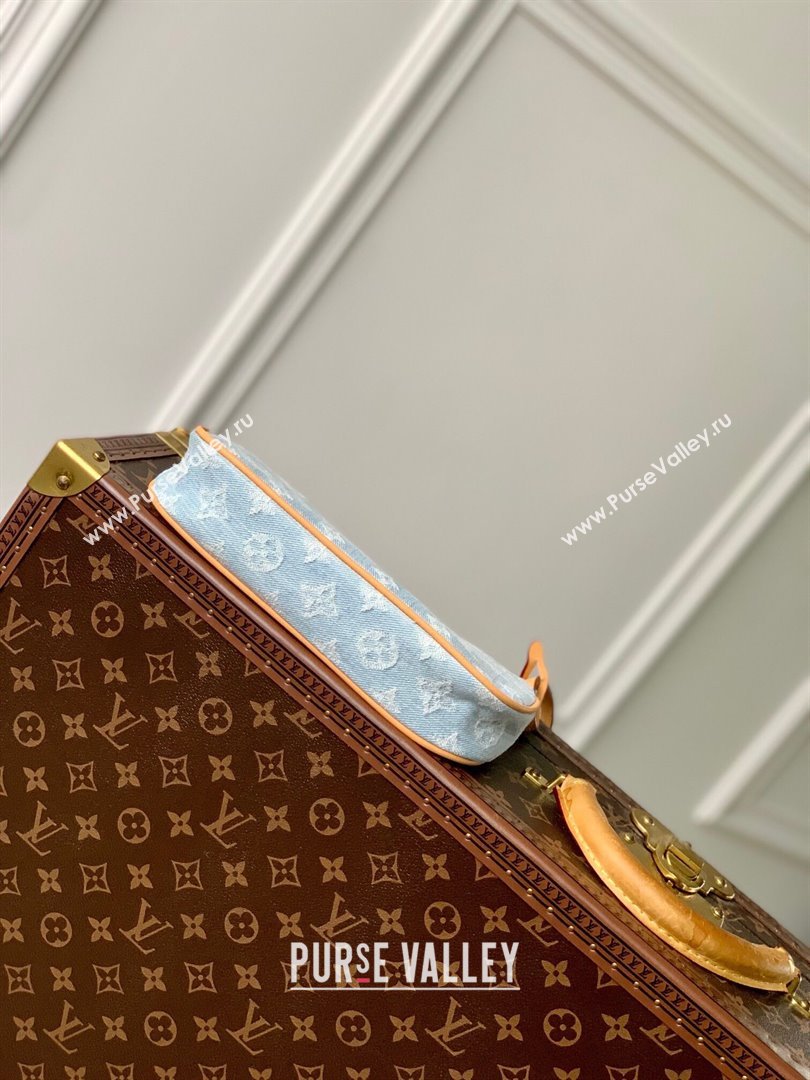 Louis Vuitton Pochette Accessoires Clutch in Monogram Denim 100% GOTS-certified Cotton M82692 Blue 2024 (K-24061232)