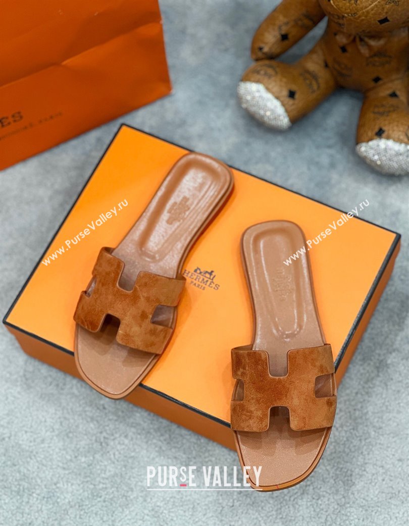 Hermes Oran Classic Flat Slides Sandal in Suede Brown 2025 H02272 (MD-250227023)