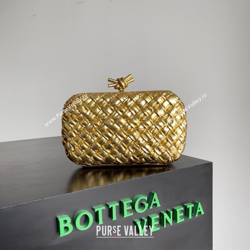 Bottega Veneta Knot Minaudiere Clutch in Pressed Intreccio Laminated Leather 717622 Gold 2023 (MS-23101301)