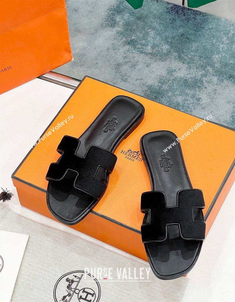 Hermes Oran Classic Flat Slides Sandal in Velvet Black 2025 H02272 (MD-250227029)