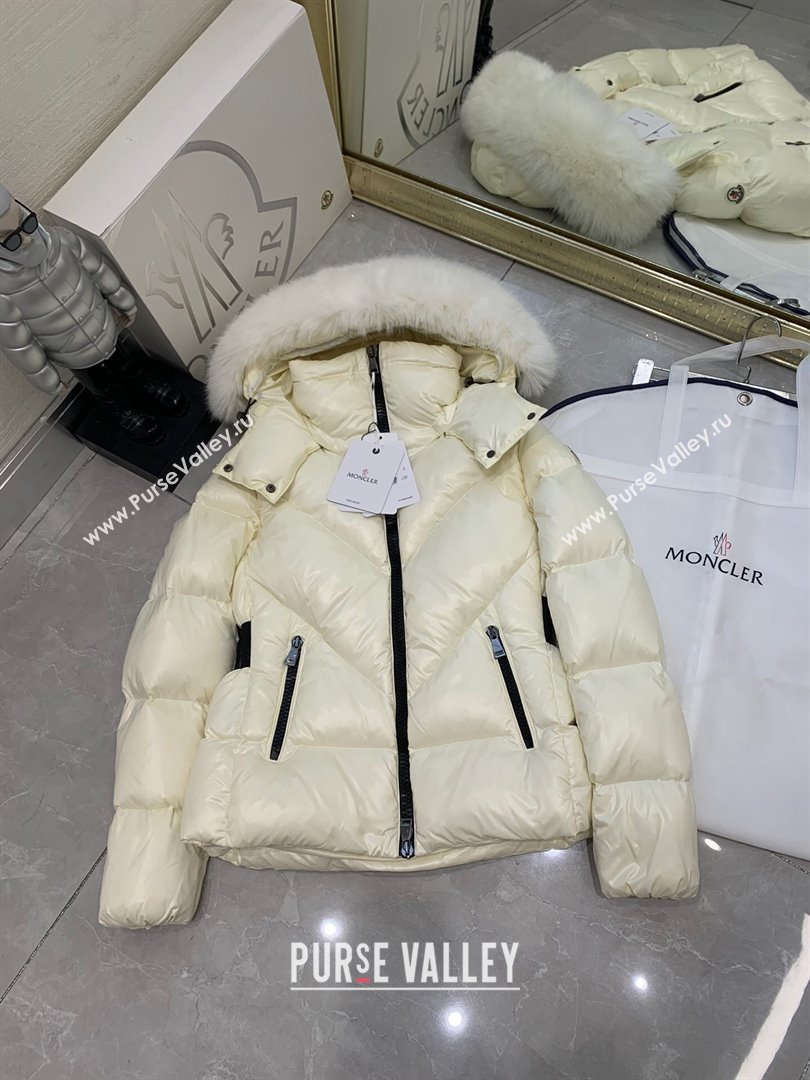 Moncler Down Jacket M102120 White 2023 (Q-23102120)