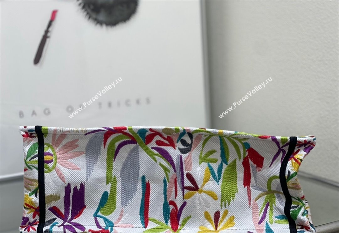 Dior Large Book Tote Bag in White Multicolor Toile de Jouy Fantastica Embroidery 2024 (DMZ-240312067)