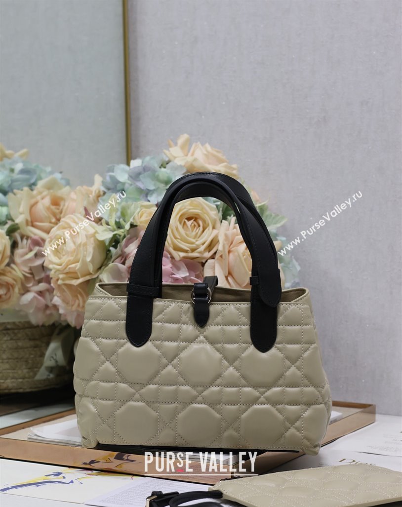 Dior Small Toujours Tote bag in Macrocannage Calfskin Beige/Black 2024 (XXG-240312071)