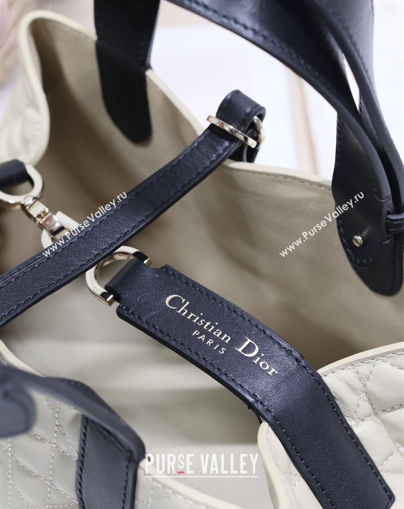 Dior Small Toujours Tote bag in Macrocannage Calfskin Beige/Black 2024 (XXG-240312071)