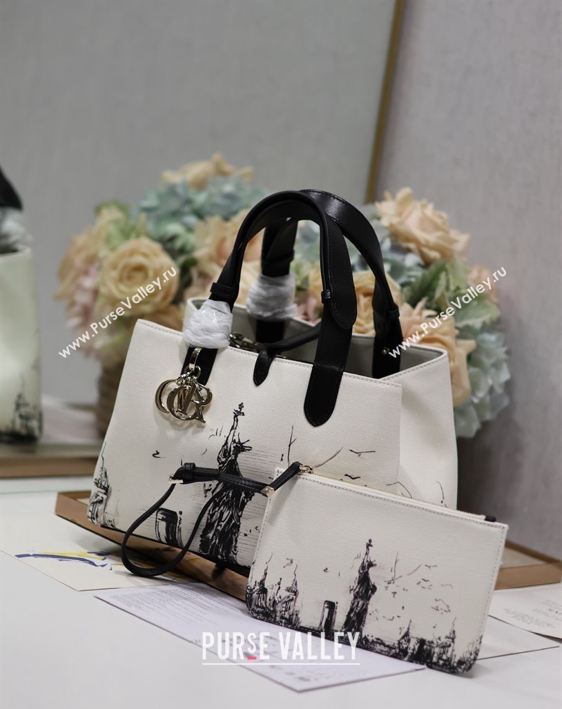 Dior Medium Toujours Tote bag in Printed Canvas White/Black 2024 (XXG-240312073)