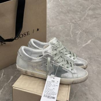 Golden Goose Super-Star Sneakers in silver metallic leather with leather star and heel tab 2024 (13-241113002)