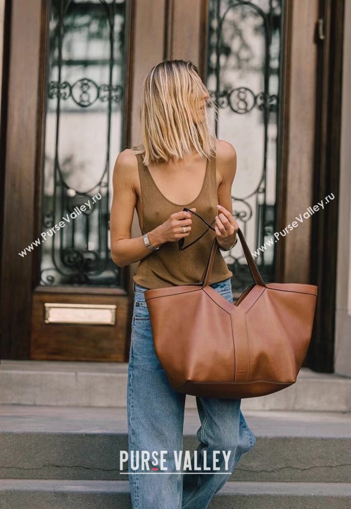 Saint Laurent Y Tote Bag in Finely Grained Leather 817602 Brown 2024 Top Quality (HS-24121319)