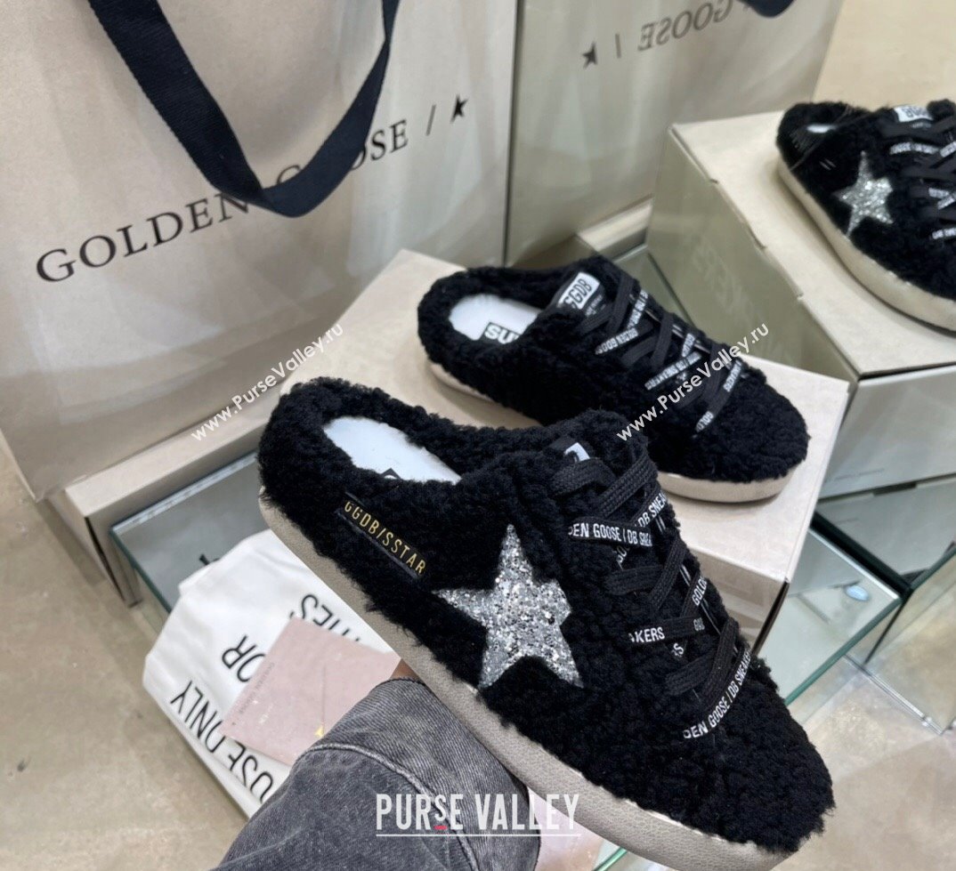 Golden Goose Super-Star Sneakers sabots in Black Shearling with Glitter Silver Star 2024 (13-241113019)