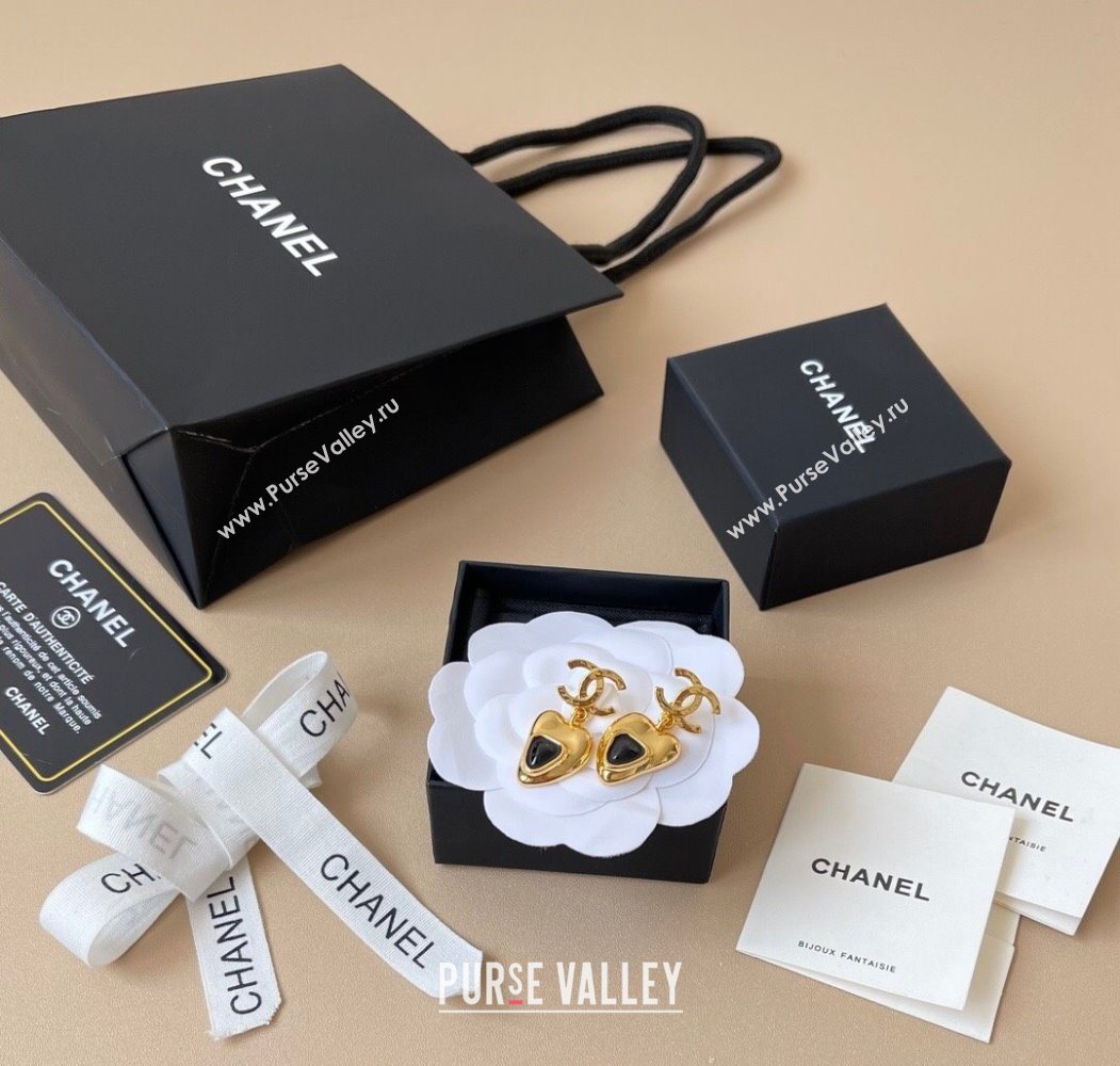 Chanel Heart Pendant Earrings Black/Gold 2025 0724 (YF-250725126)