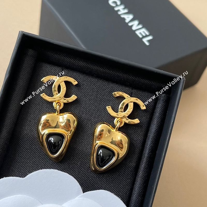 Chanel Heart Pendant Earrings Black/Gold 2025 0724 (YF-250725126)