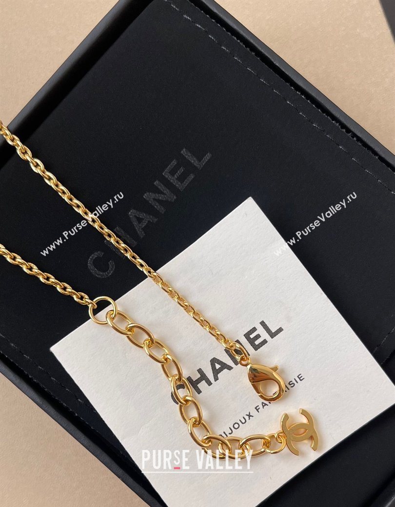 Chanel Pendant Necklace Black/Gold 2025 0724 (YF-250725127)